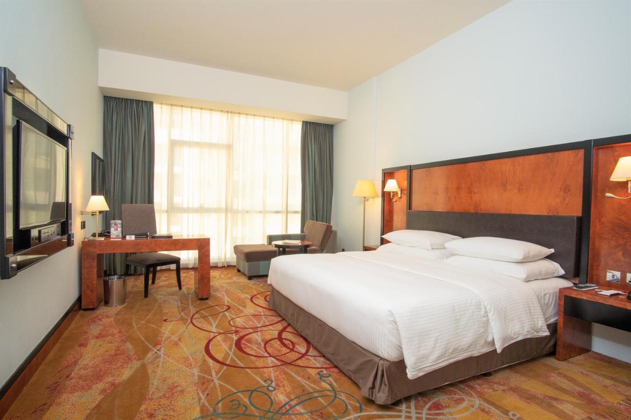 Pool View King Room, complimentary shuttle to DXB Airport Terminal 1 & 3,1154646543:JPEG