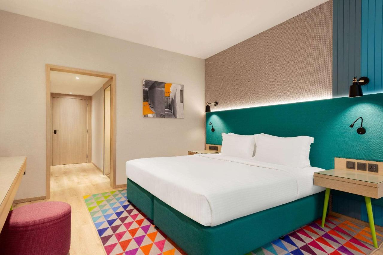Economy Room 1 King Bed Complimentary Transfer to La Mer Beach Dubai Mall or Burj Khalifa Metro Station