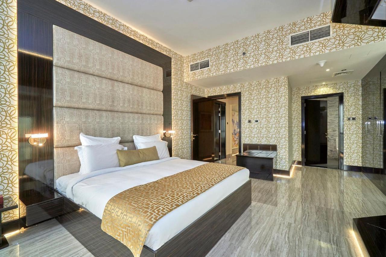 5 Bedroom Penthouse Suite 360 Panoramic 360 Sea Burj Views Top Floor 72nd