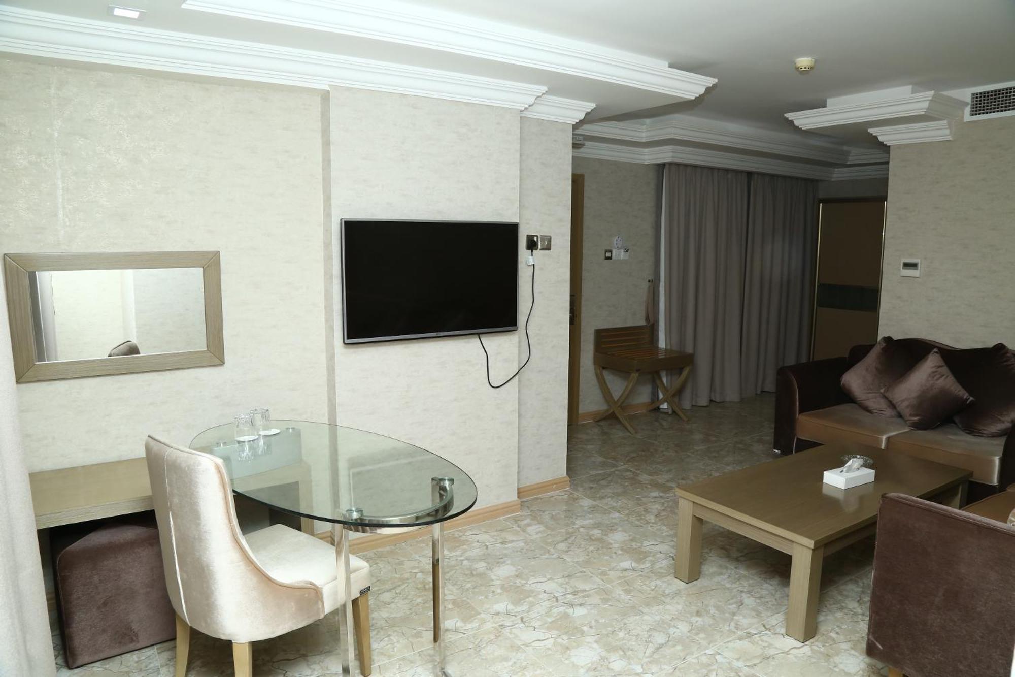 Junior Suite