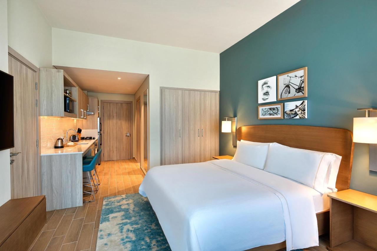 Studio with King Bed (Complimentary Transfer to Dubai Mall, Festival City Mall, J1 Beach & Al Jaddaf Metro)
