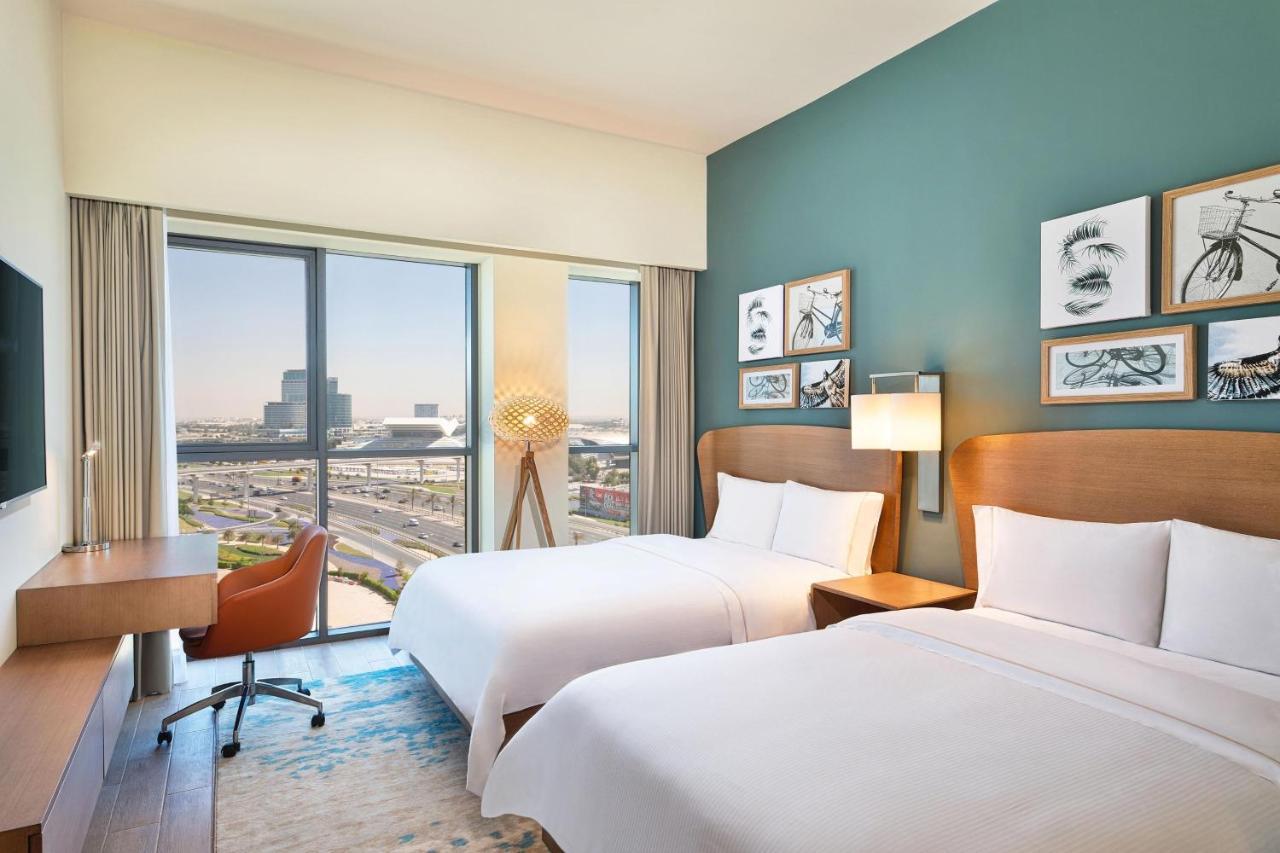 Studio 2 Double Beds Complimentary Transfer to Dubai Mall Festival City Mall J1 Beach & Al Jaddaf Metro