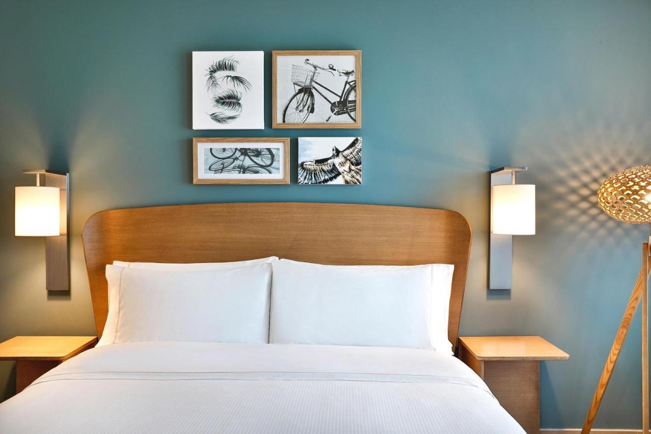 3 Bedroom Apartment City View Complimentary Transfer to Dubai Mall Festival City Mall La Mer Beach & Al Jaddaf Metro