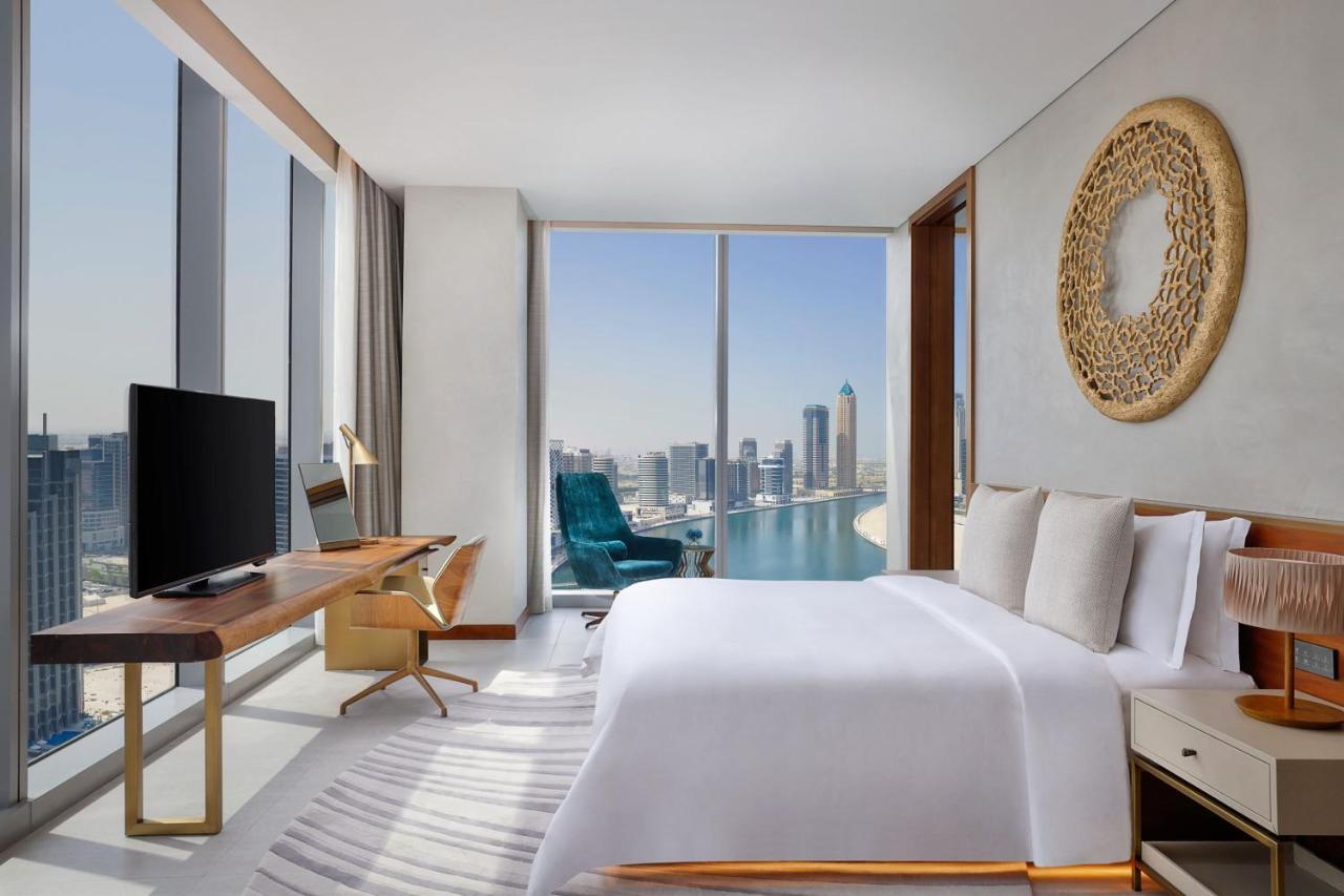 St Regis King Suite with Canal View  including Signature St. Regis Butler Service,1419290970:JPEG