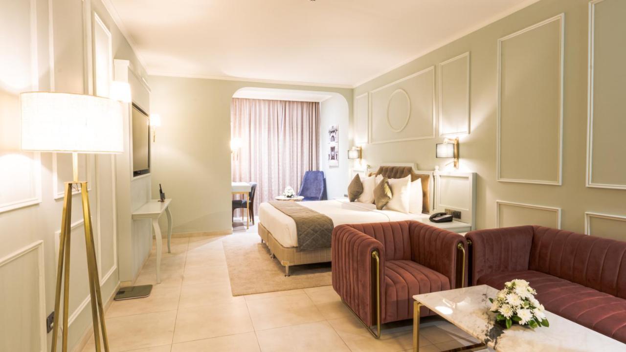 Royal Suite,1557944965:JPEG