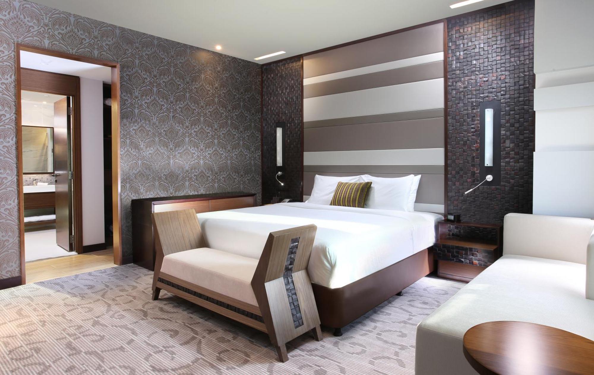 Ambassador Suite Complimentary Shuttle Bus to Beach & Mall of the Emirates