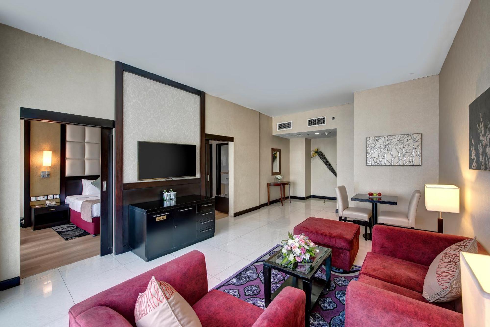 Deluxe Suite