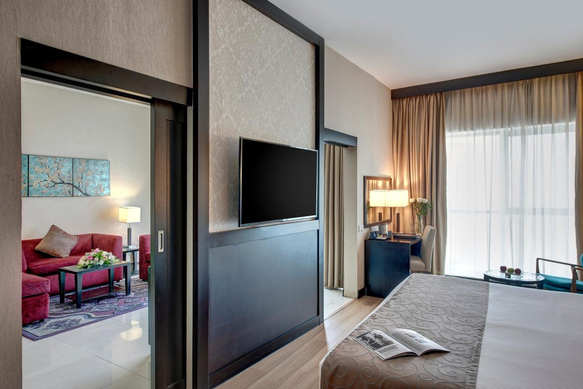 Deluxe Suite