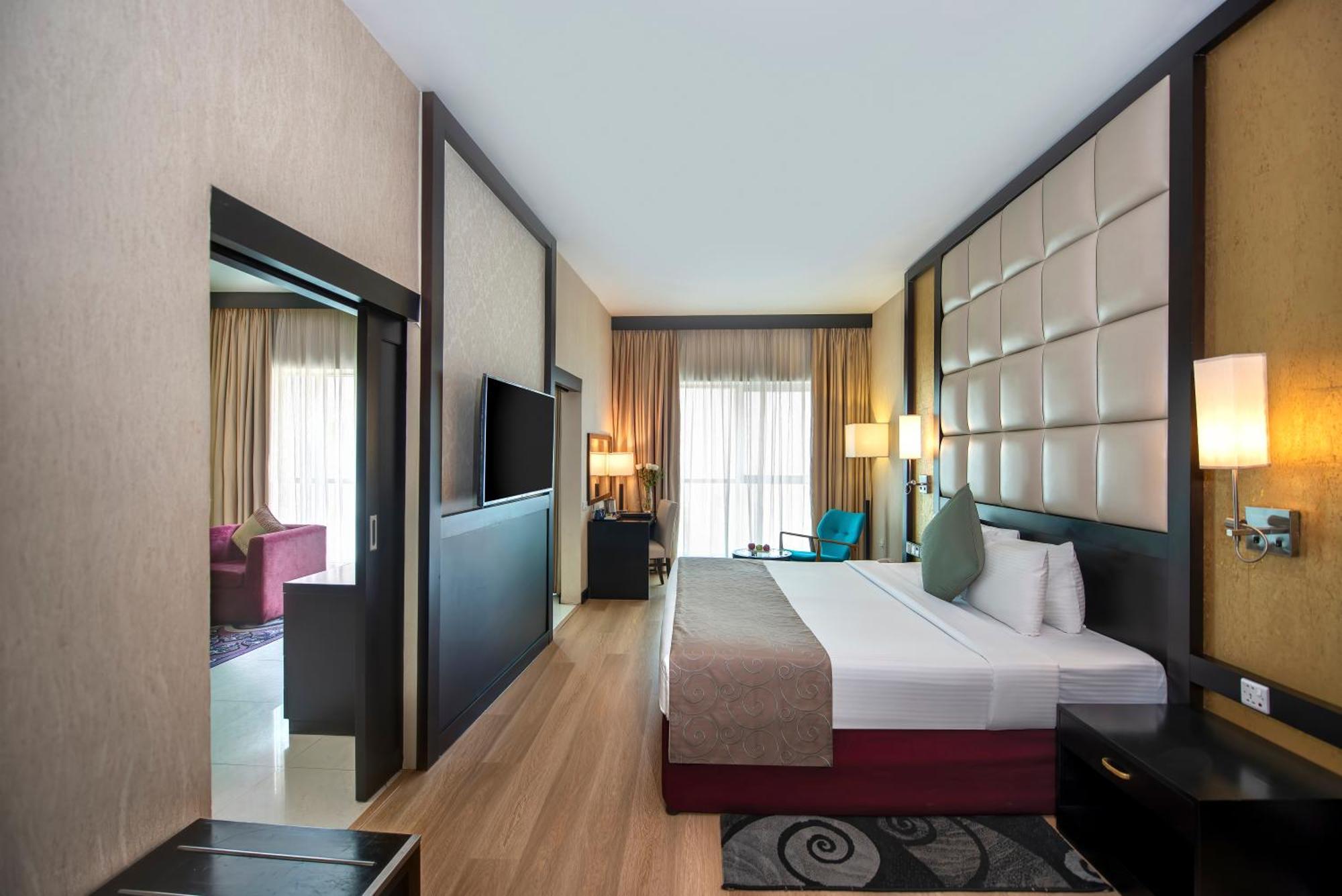 Deluxe Suite