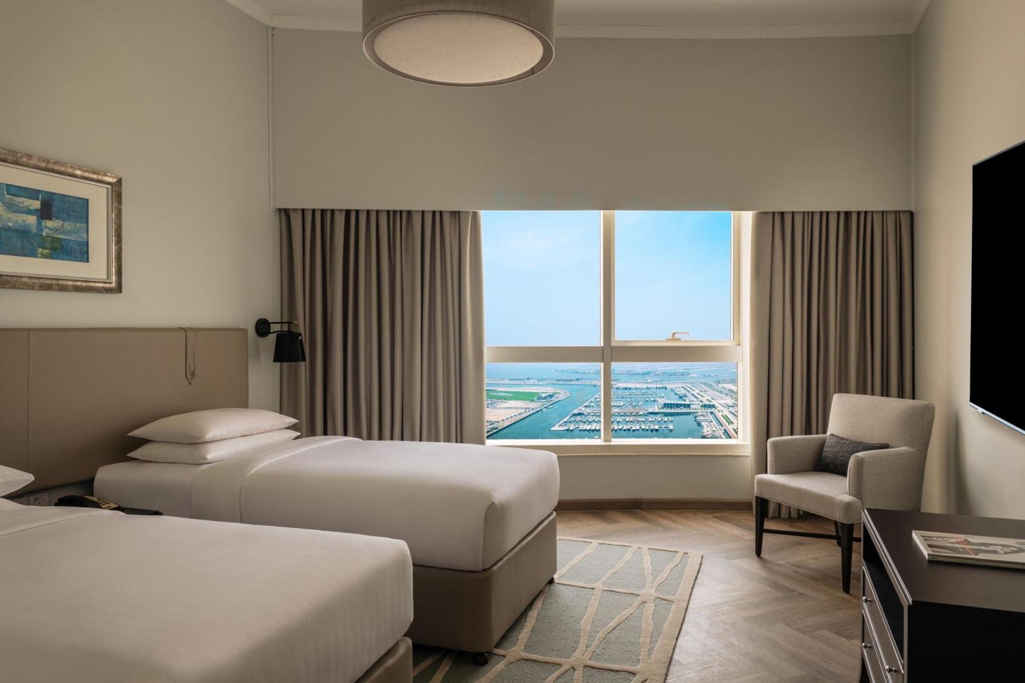 Renovated 3 Bedroom Superior Palm View 3 Bedroom Suite Palm view Balcony