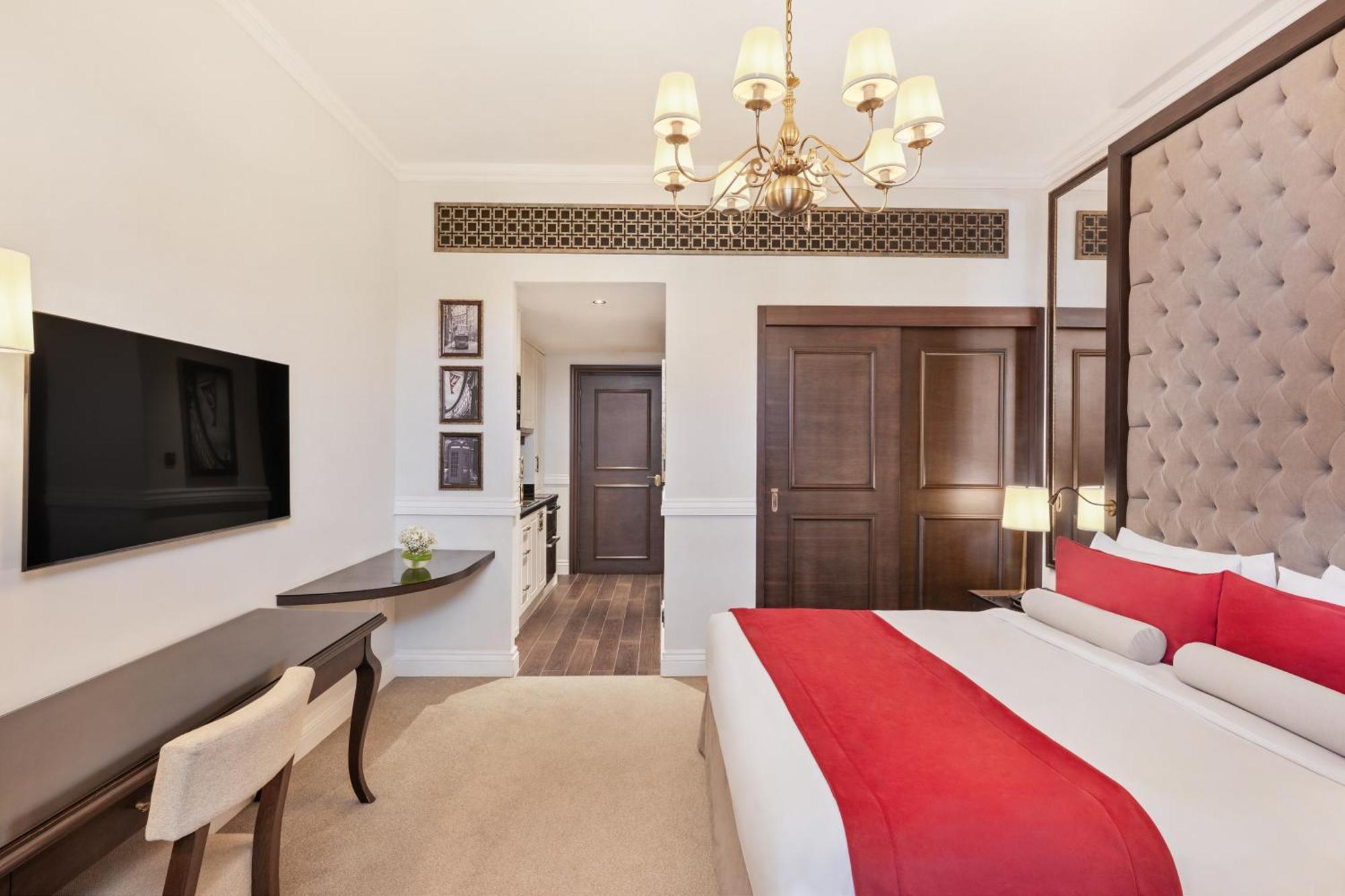 Grand Studio Private Beach Infinity Pool Lazy River & Kids Club Access