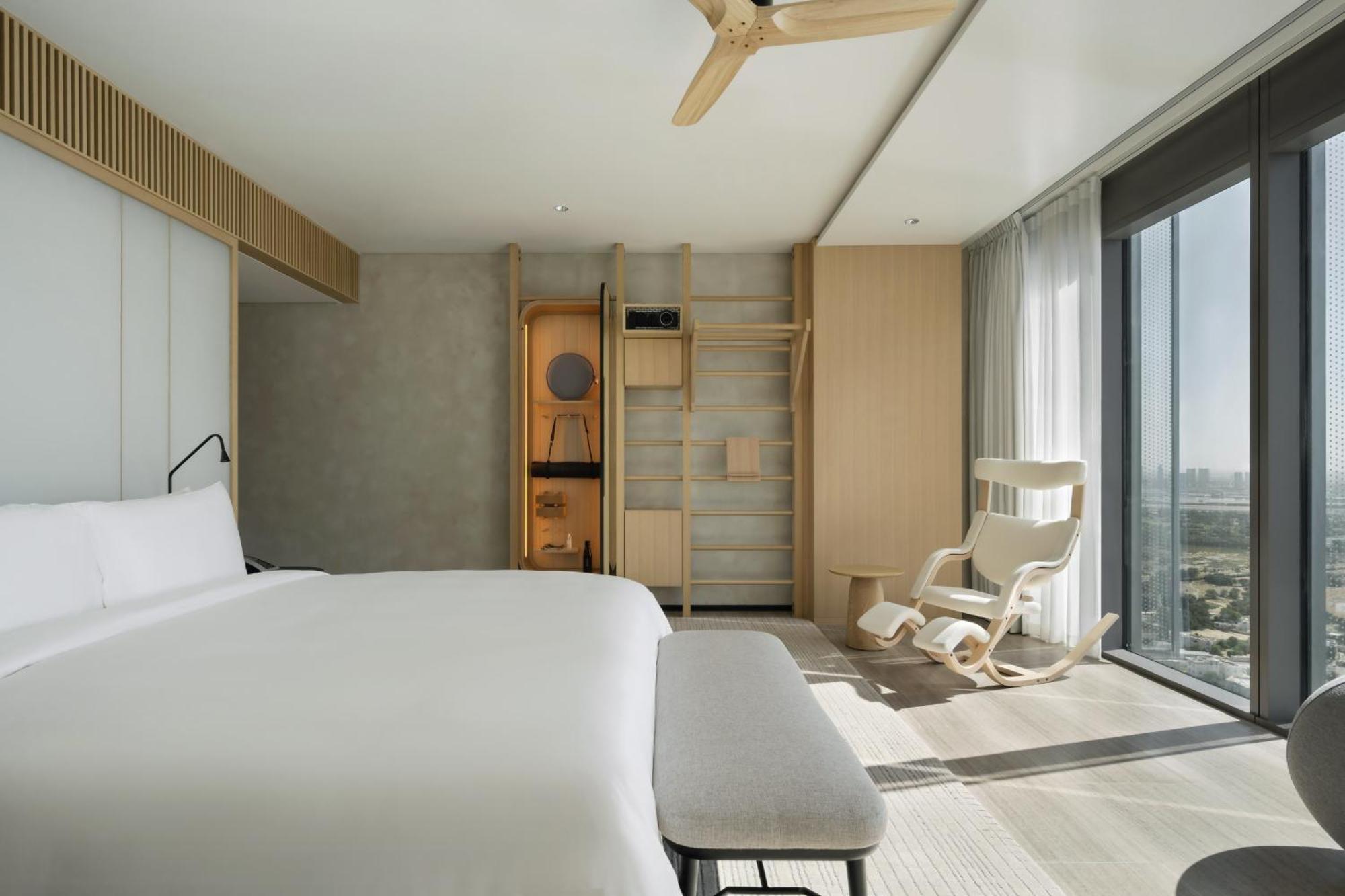 SIRO Plus King Burj Khalifa View complimentary AED 200 daily recovery credit lifestyle consultation