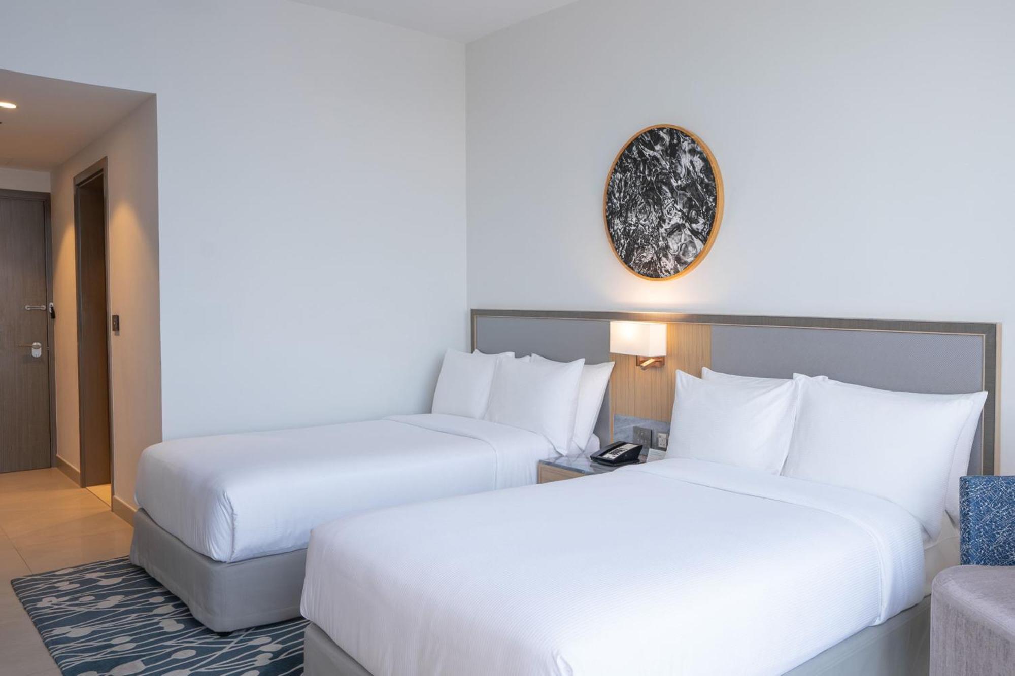 36 Hours Staycation – Classic Room including Complimentary access to Soluna Beach Club F&B & Laundry Early check at 6 AM & Late check-out at 6 PM