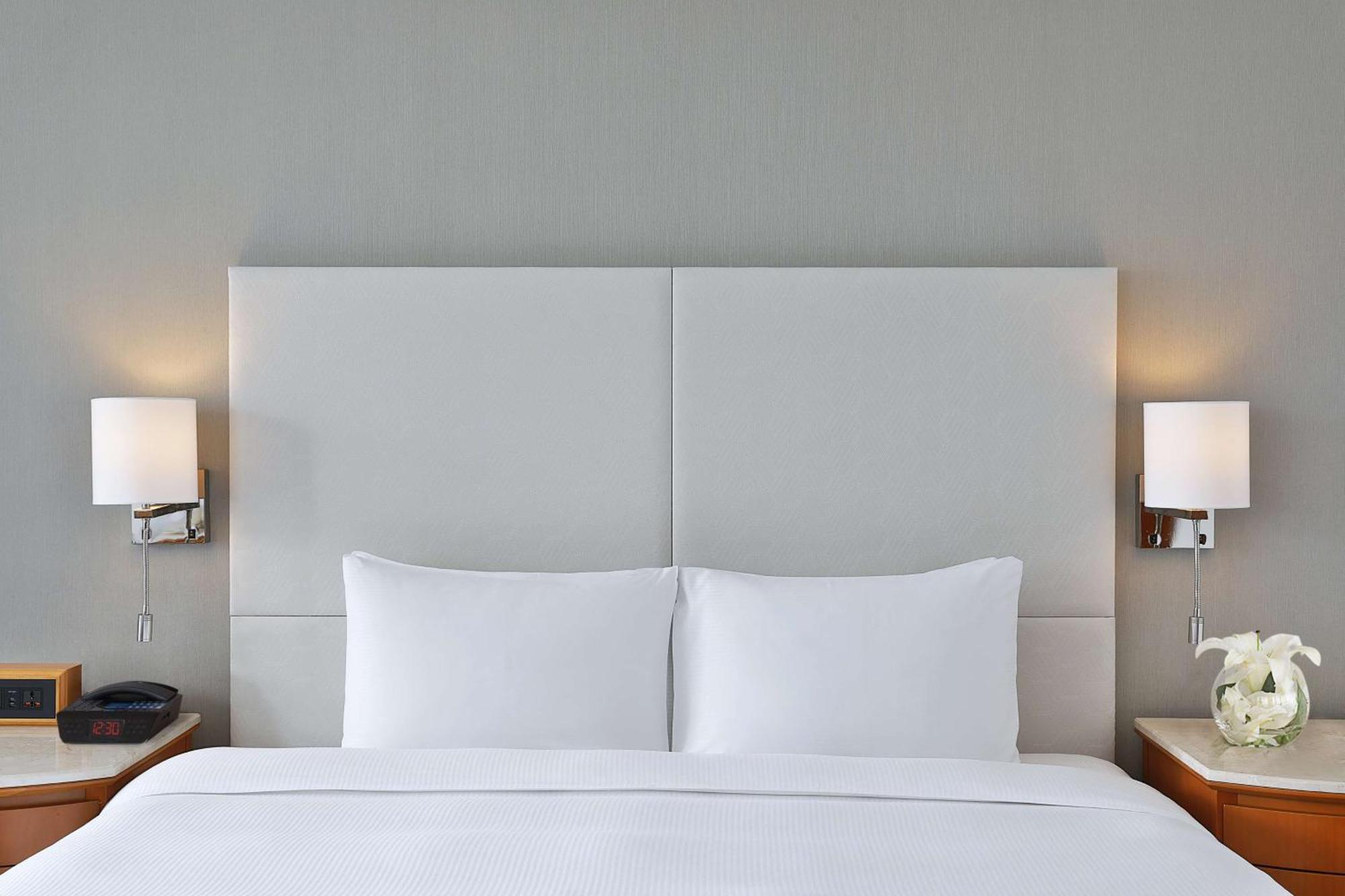 Deluxe King Room with Ain Dubai - Sea View