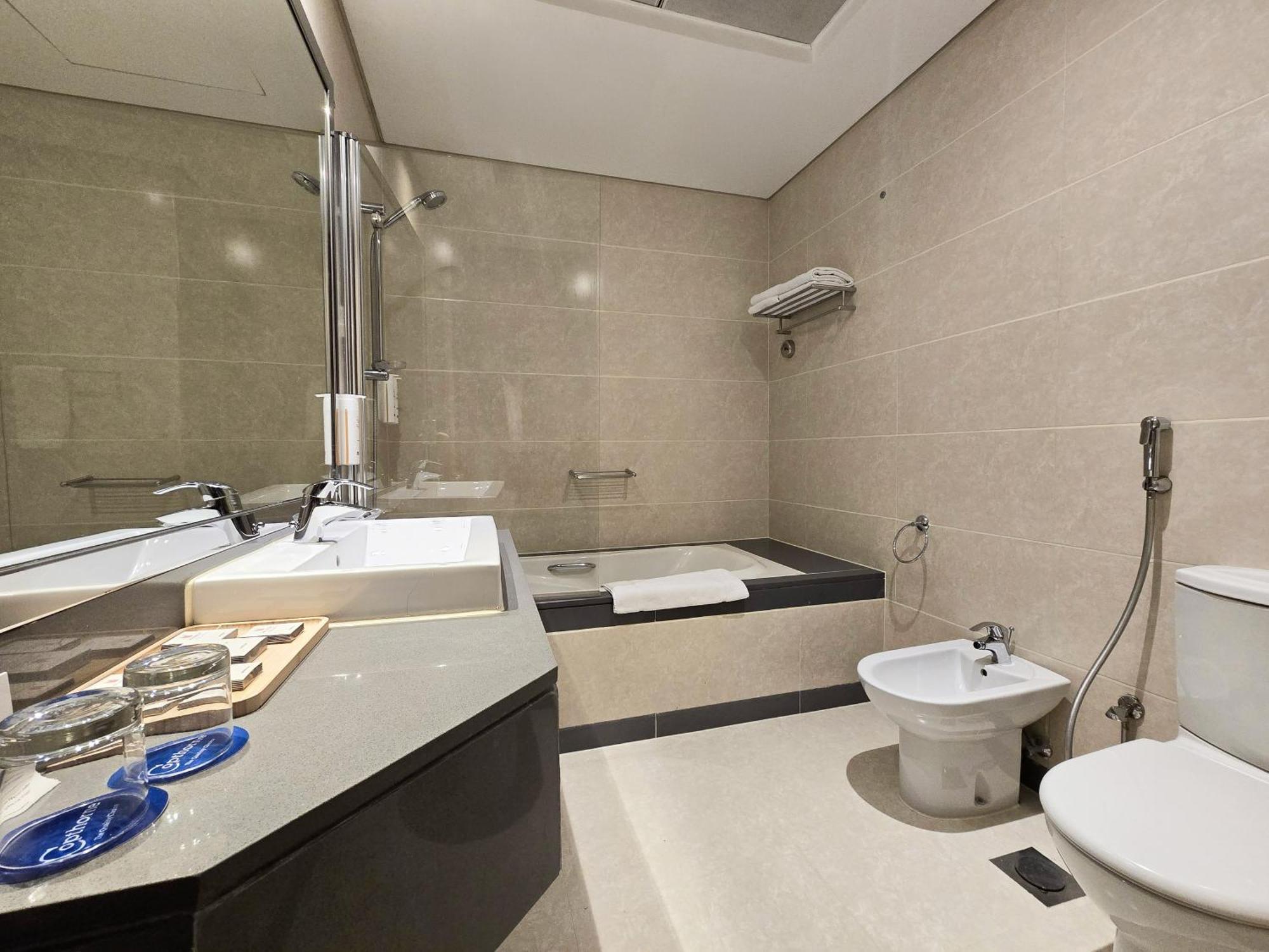 Executive Two-Bedroom Suite Creek View