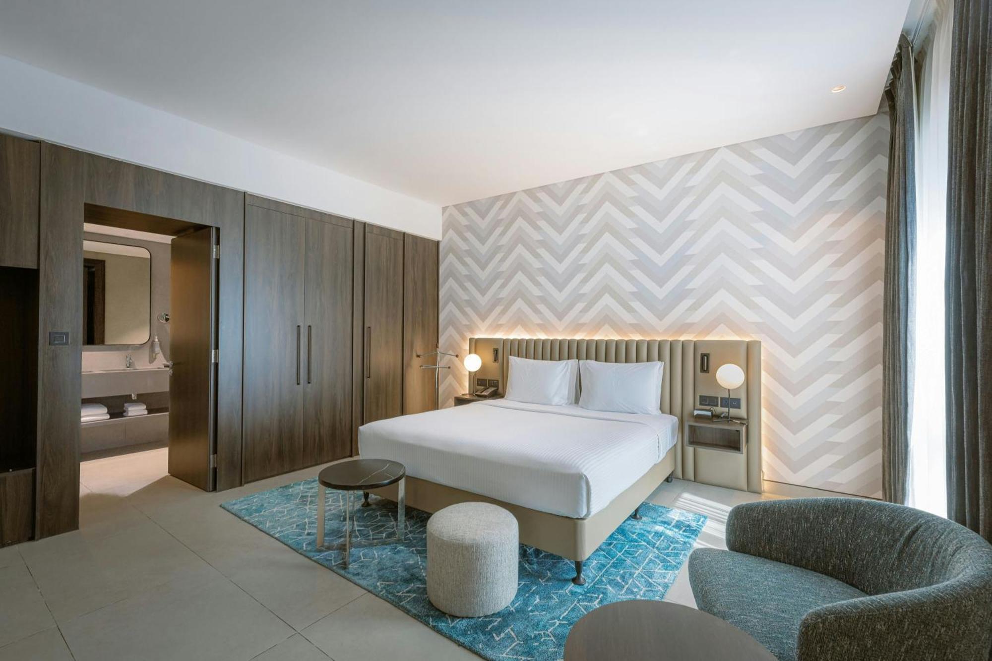 One Bedroom Executive Suite 1 King & Ladies Spa indulge more less
