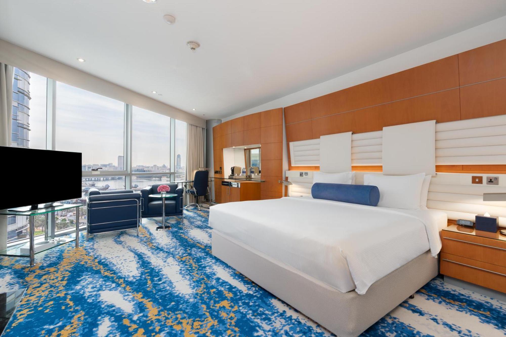 Executive Suite One King
