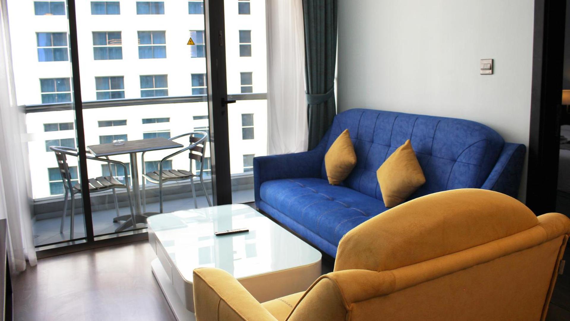 Deluxe One-Bedroom Apartment City View