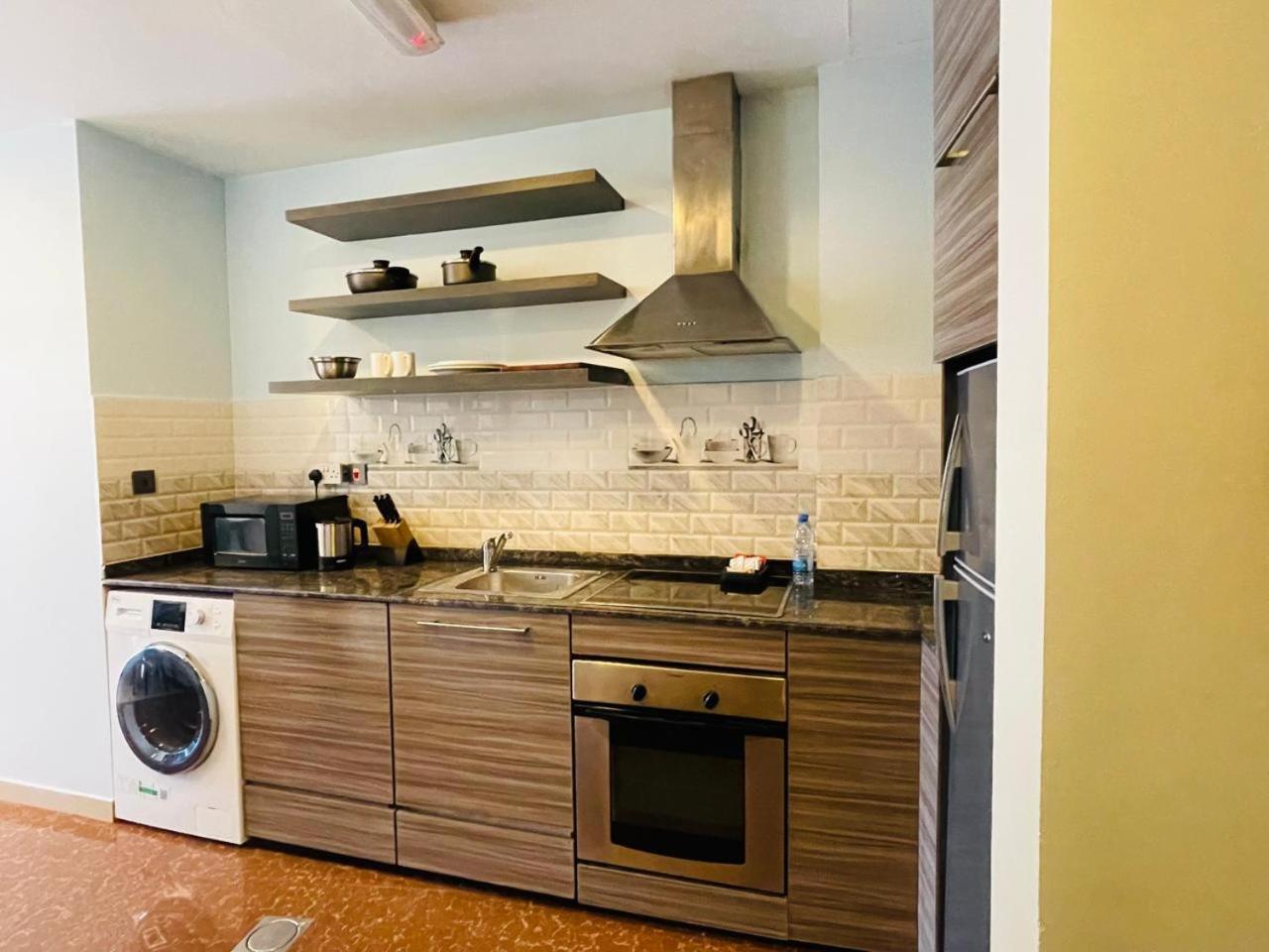 One-Bedroom Apartment Marina View