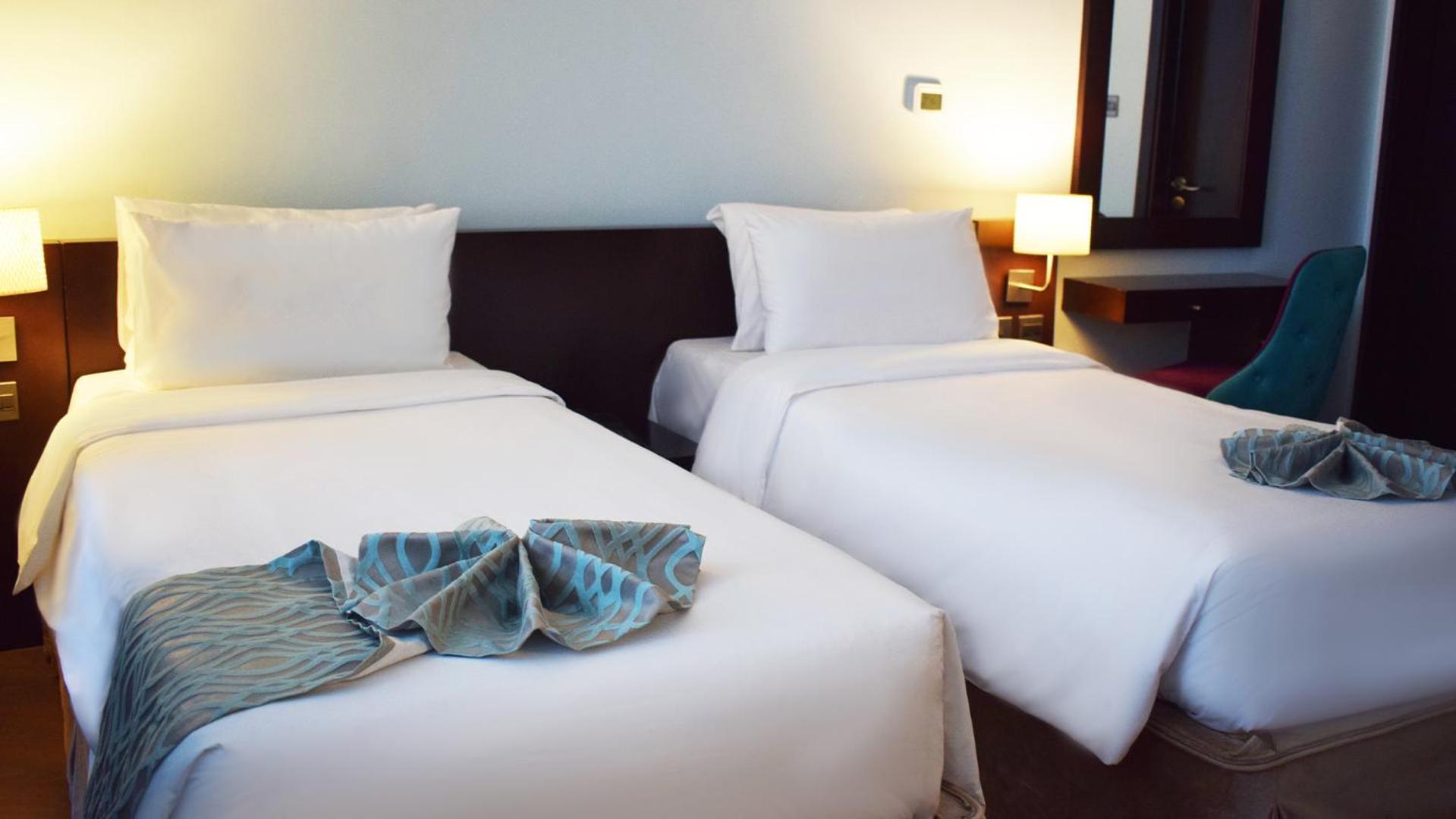 Deluxe Two-Bedroom Apartment City View