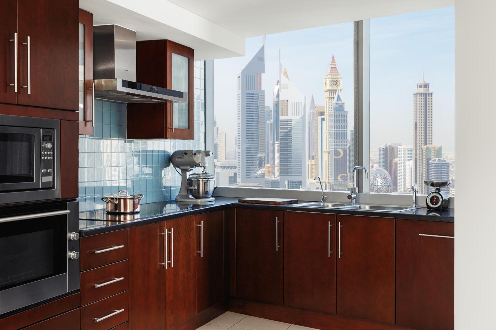 Three-Bedroom Apartment Private Jacuzzi