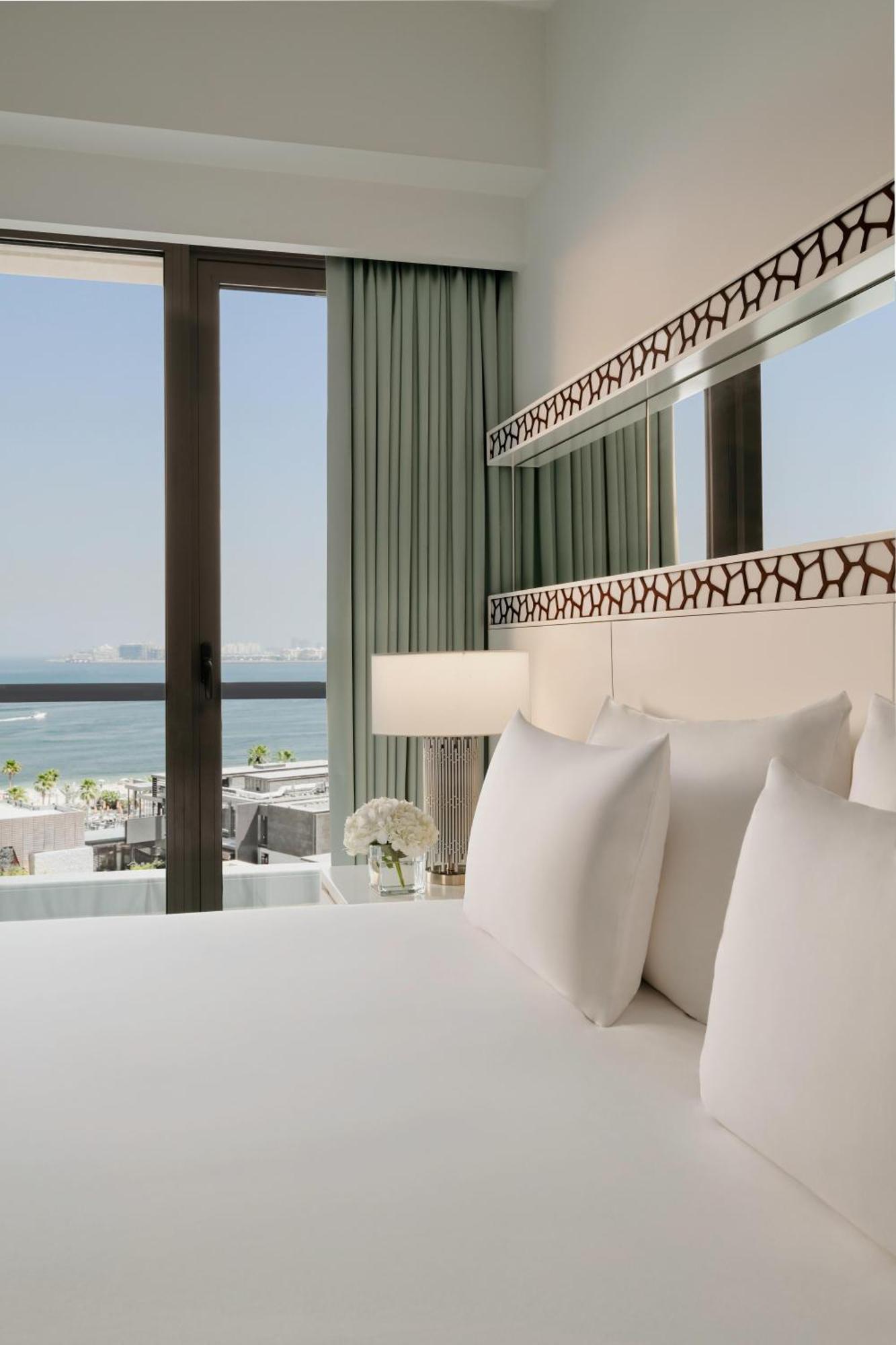 Family Interconnecting Sea View Room Balcony