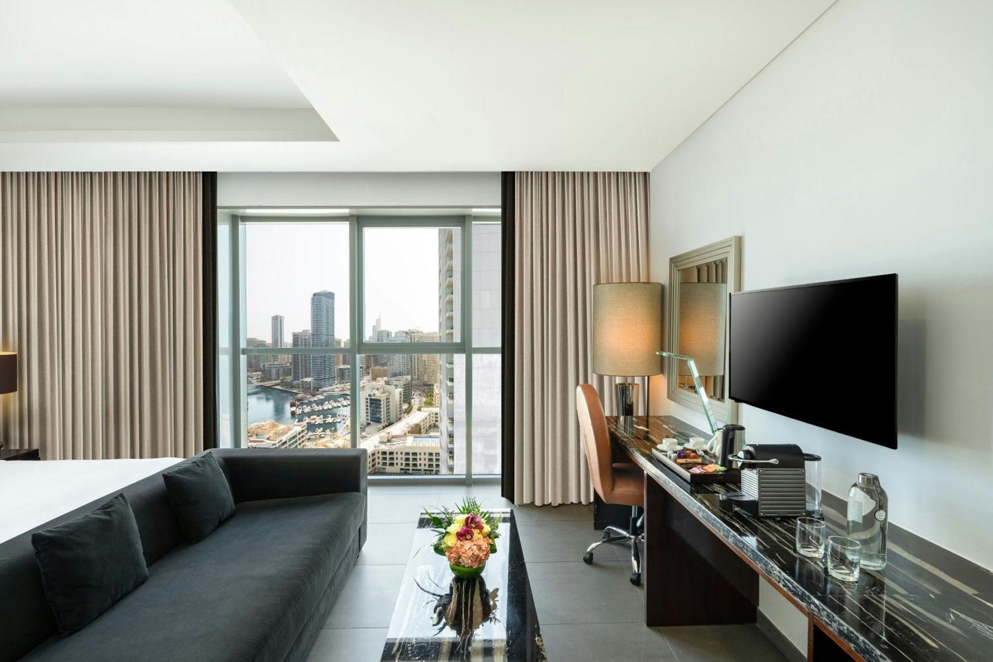 Club King Room with Lounge Access