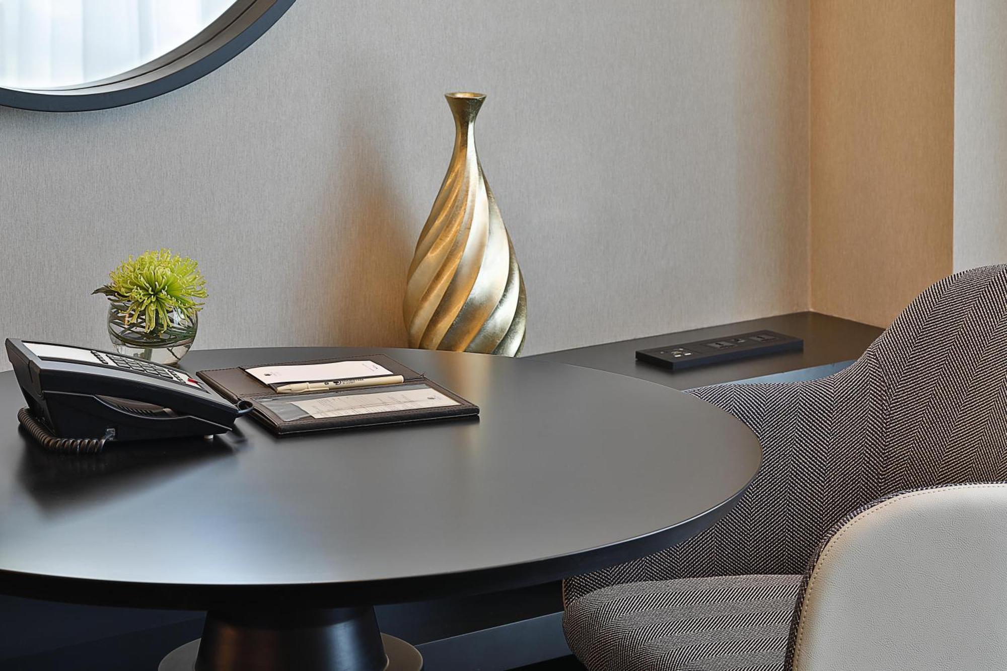 Two Double Beds Superior Room Burj Khalifa View