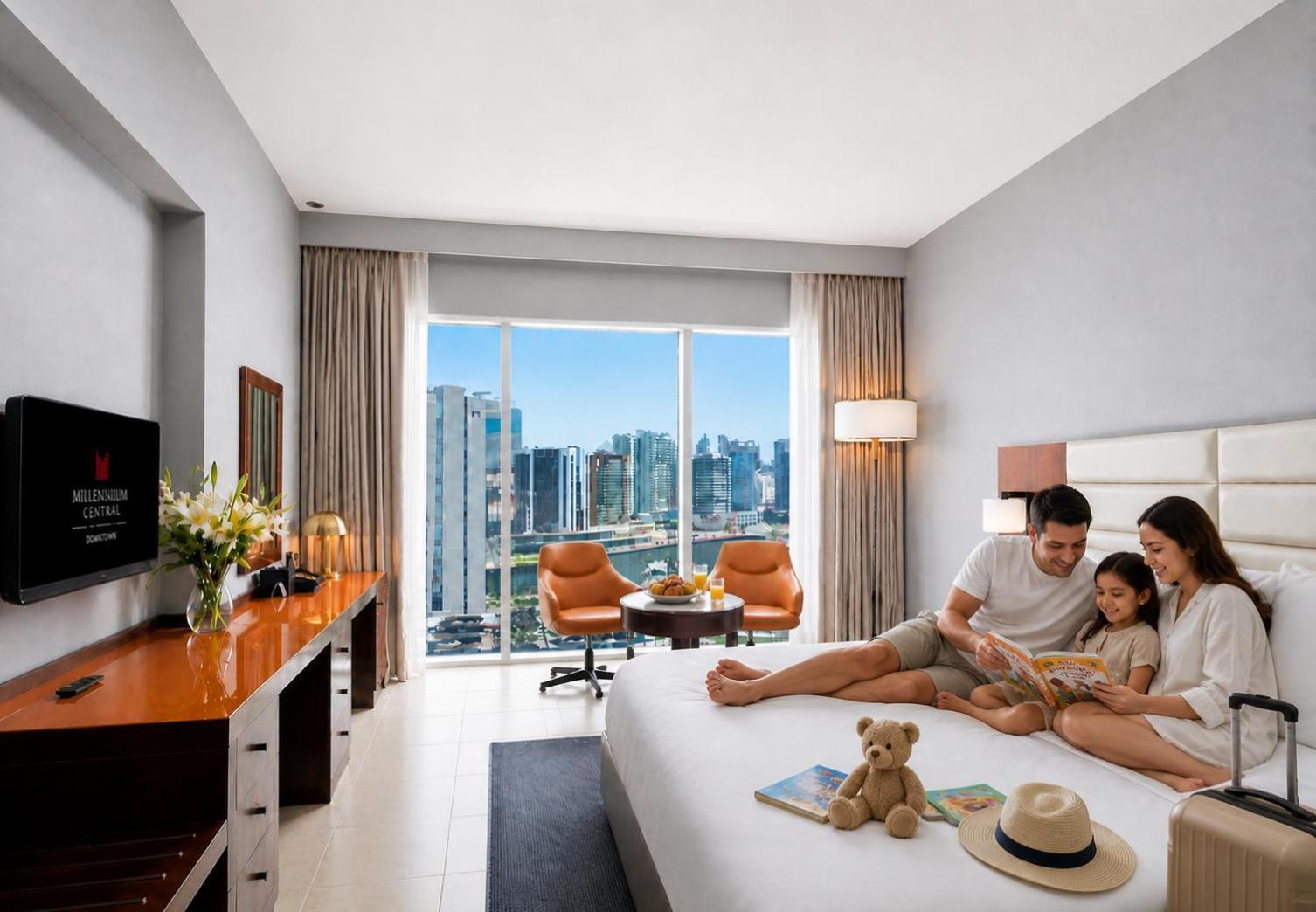 Class Room Queen Bed Canal View