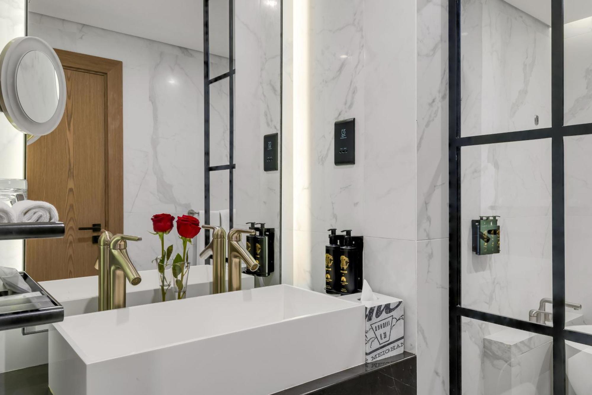 Paramount Suite