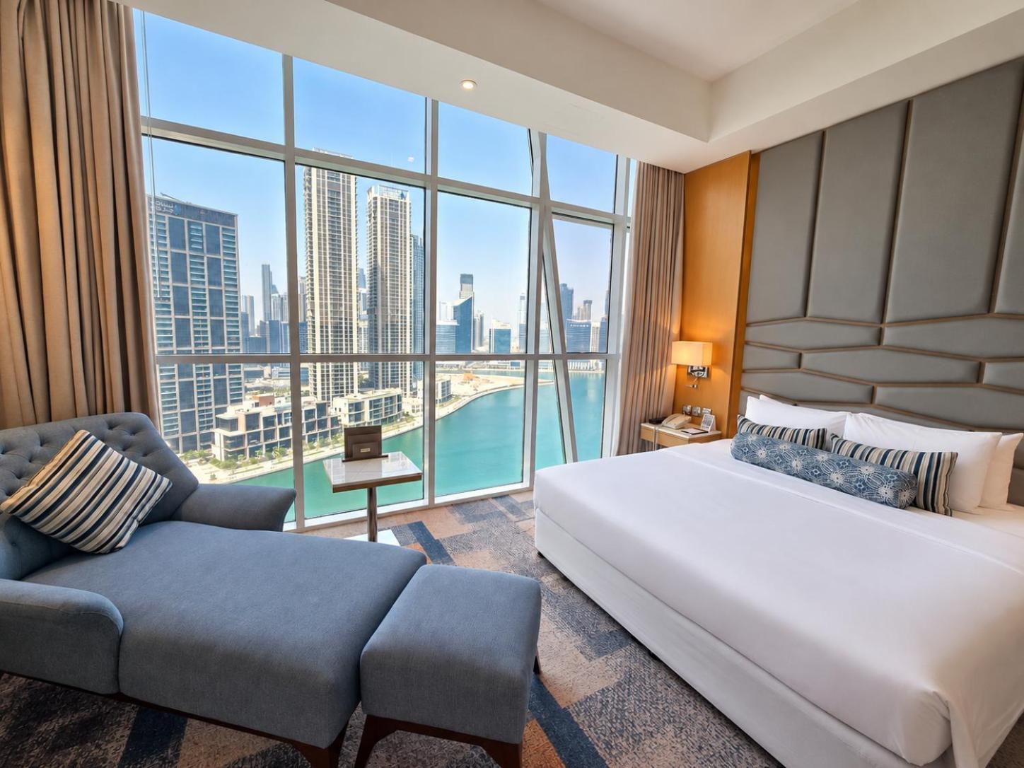 One Bedroom Suite Dubai Canal view access to Hotel's private beach at Palm-Jumeirah