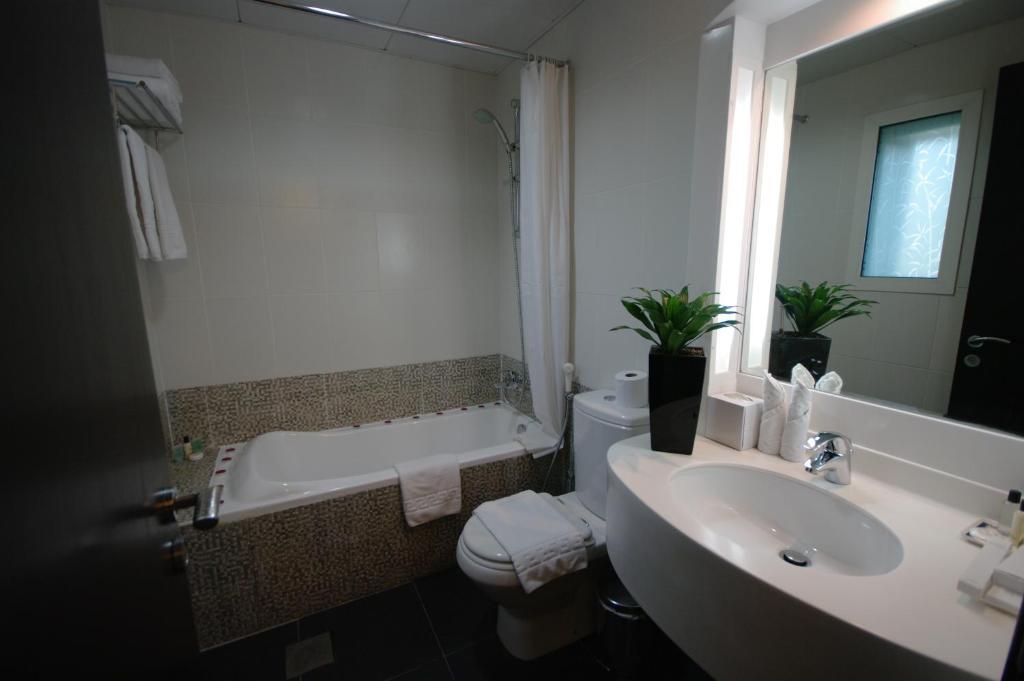 Superior One-Bedroom Apartment,63527389:JPEG