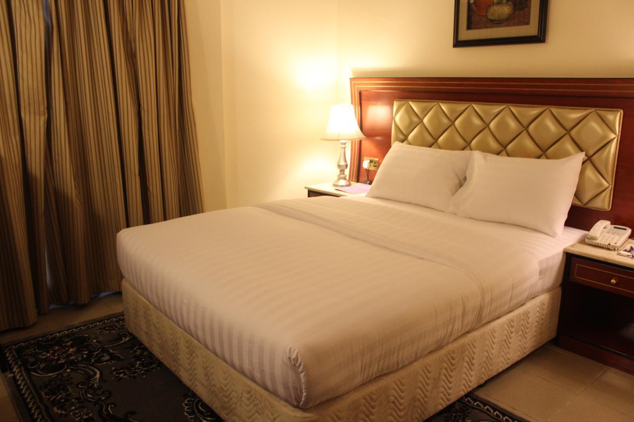 Standard King Room