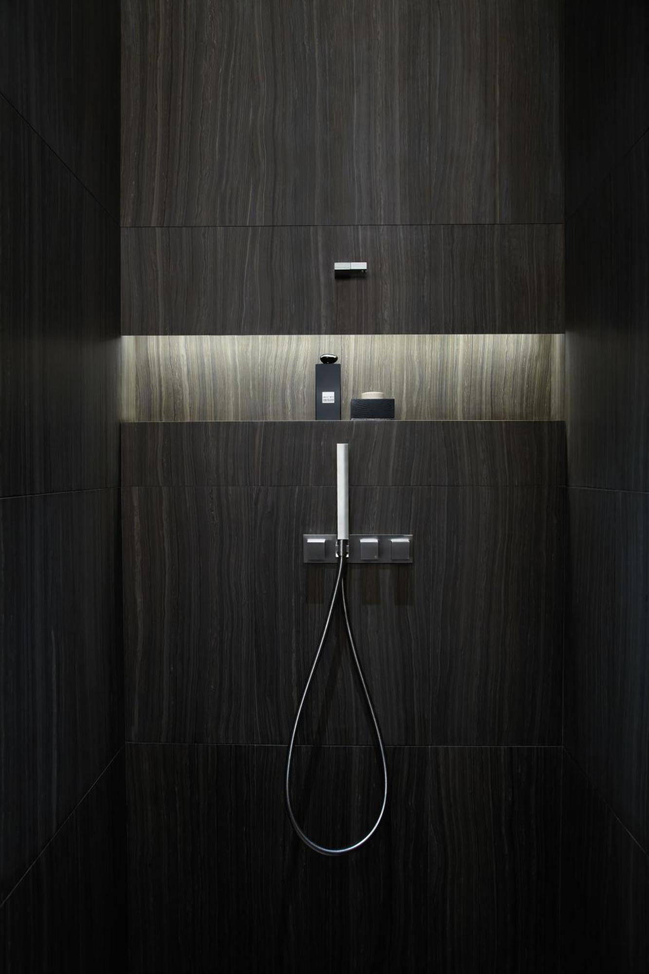 Armani Fountain View Suite