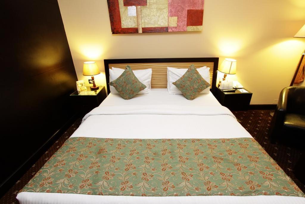 Standard Queen Room,1015755157:JPEG