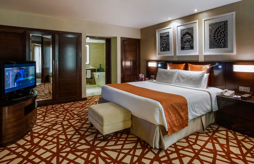 Crowne Plaza Dubai Deira By Ihg-1