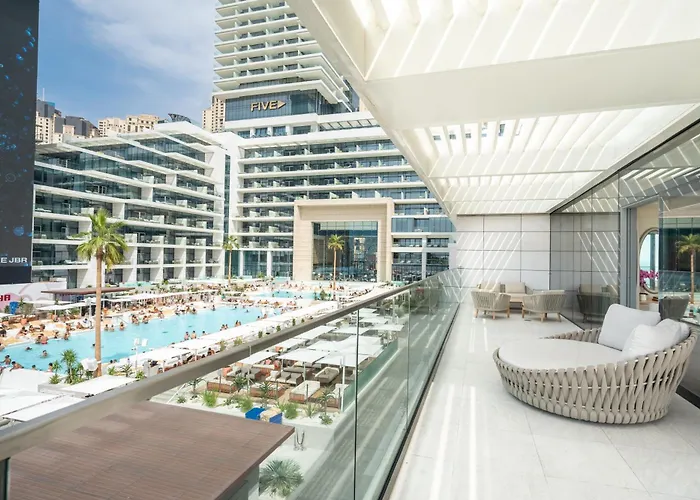 Dubai Spa HotelsFive Luxe