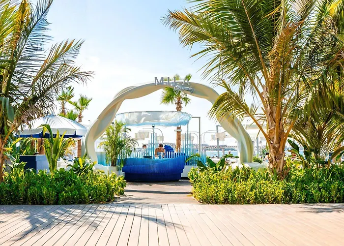 Dubai Spa HotelsRadisson Beach Palm Jumeirah