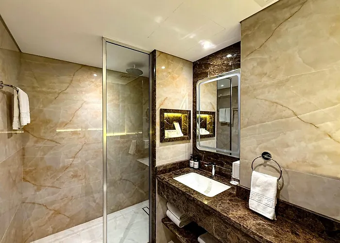 Dubai Grand Hotel By Fortune, Dubai Airport