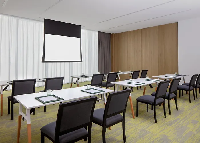 Staybridge Suites Dubai Business Bay By Ihg